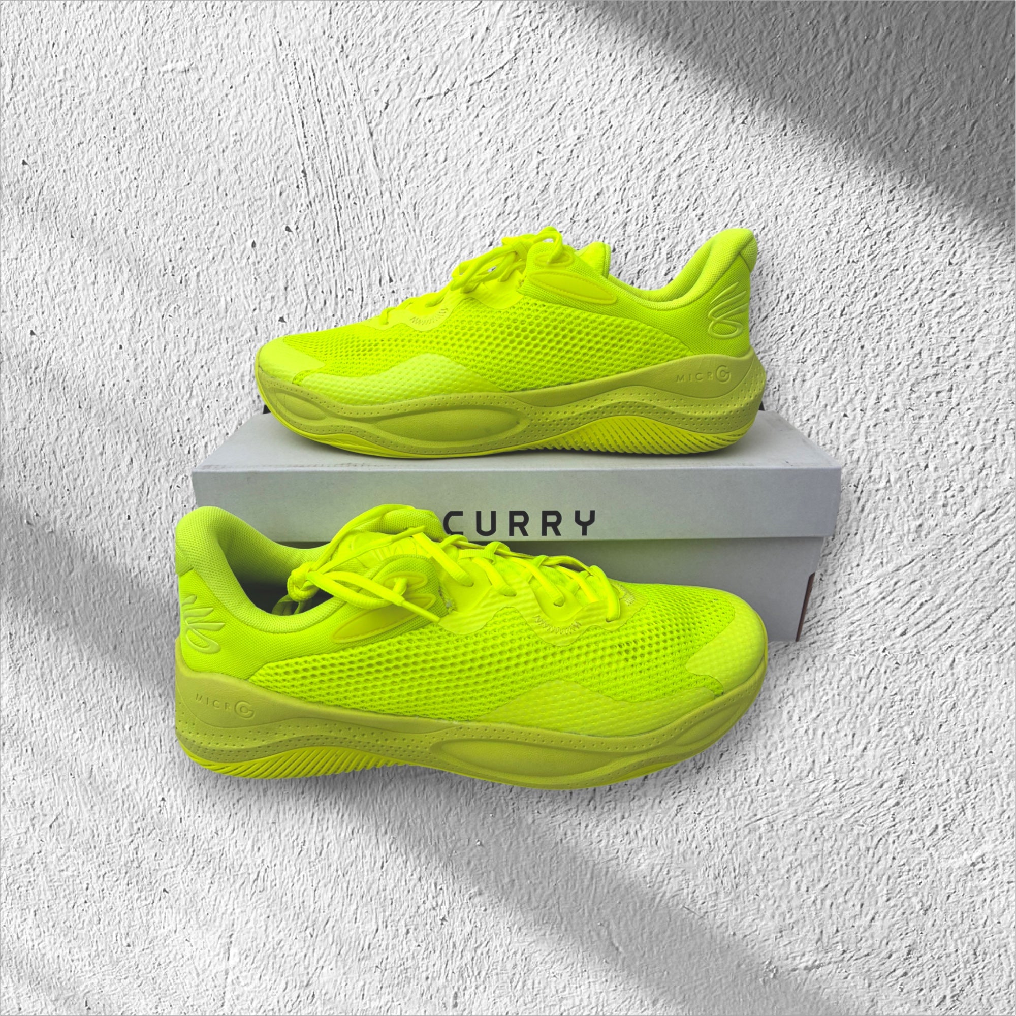 Under Armour Curry Splash 24 'High-Vis Yellow'
