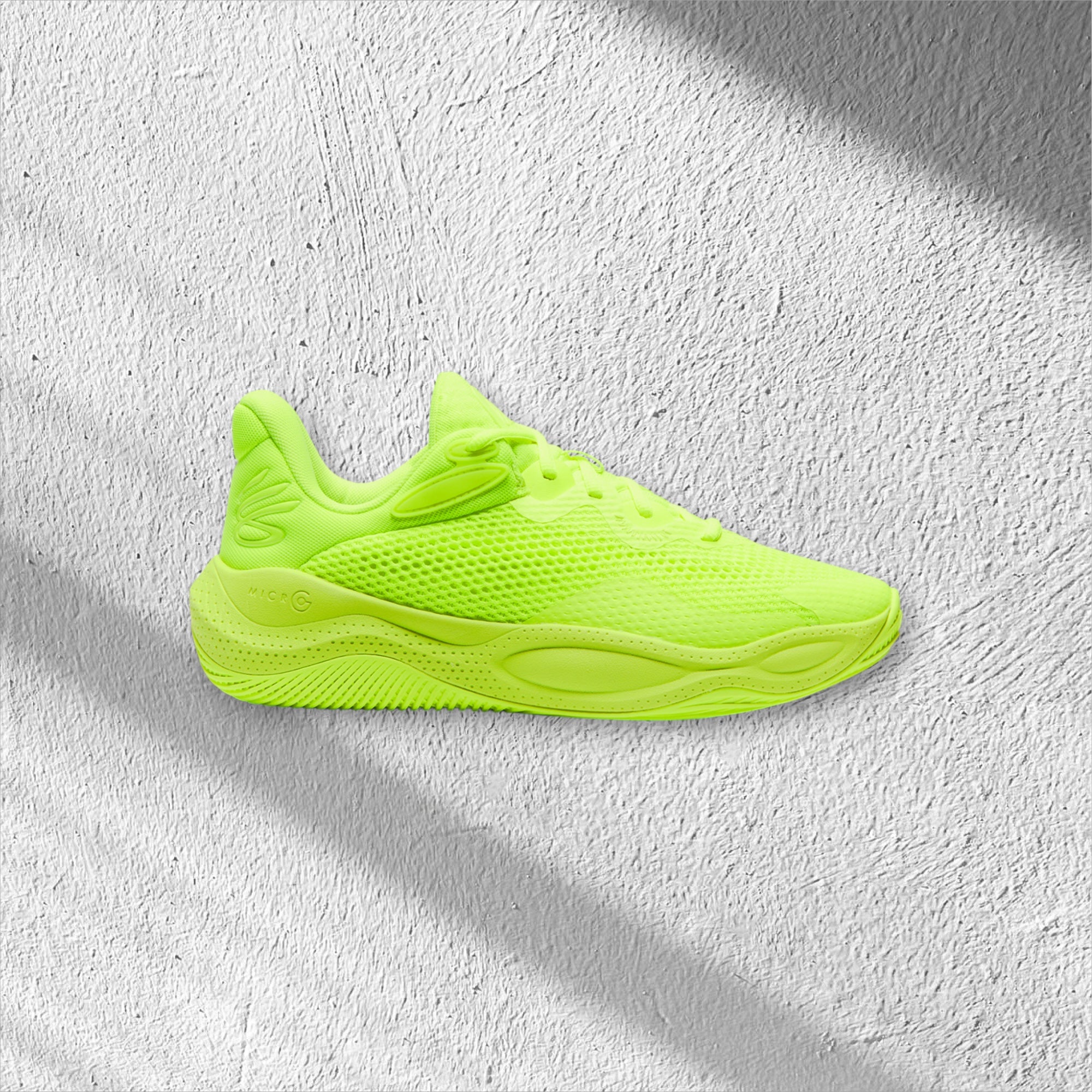 Under Armour Curry Splash 24 'High-Vis Yellow'