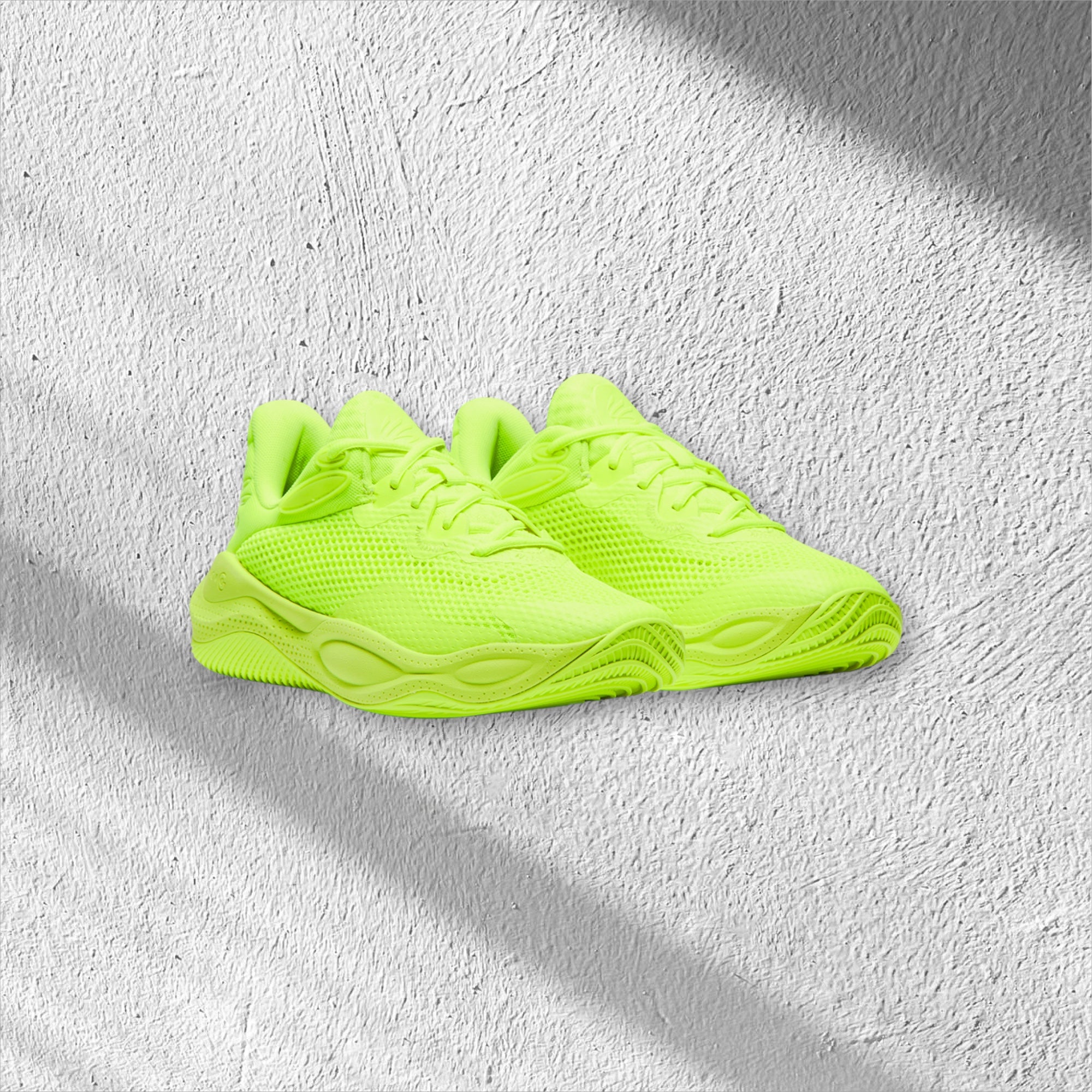Under Armour Curry Splash 24 'High-Vis Yellow'