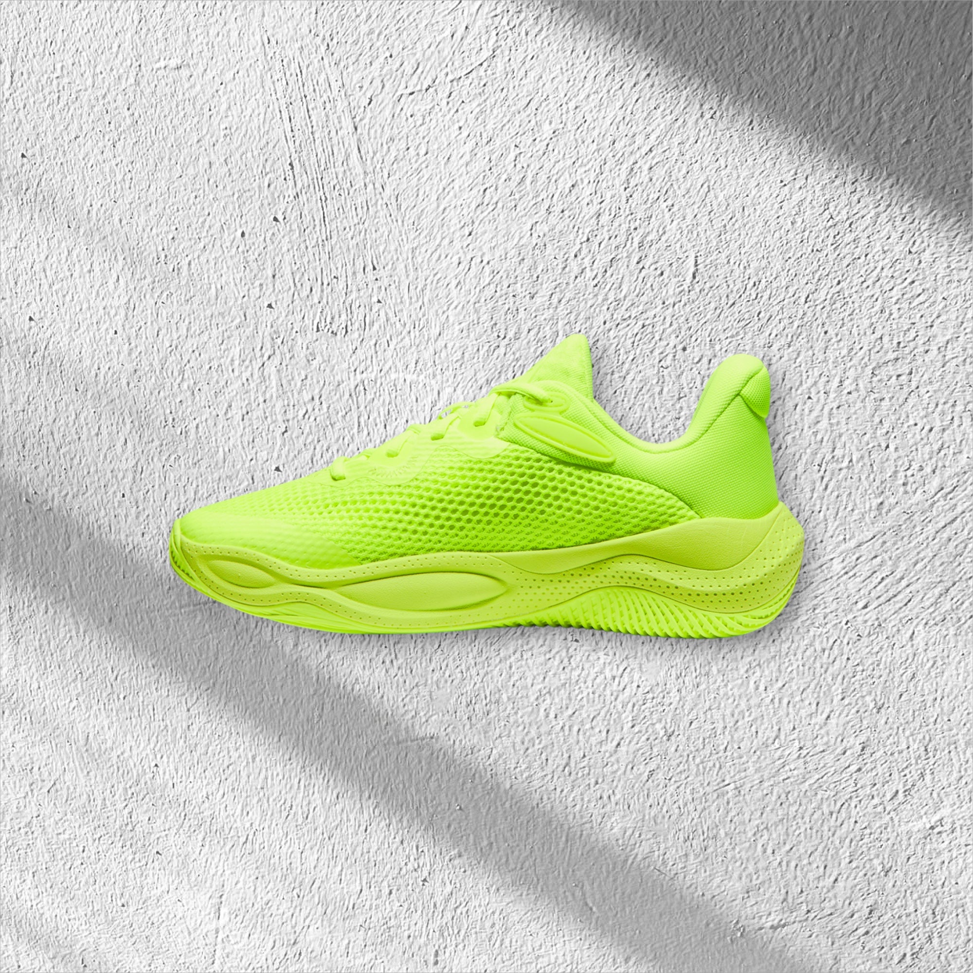 Under Armour Curry Splash 24 'High-Vis Yellow'
