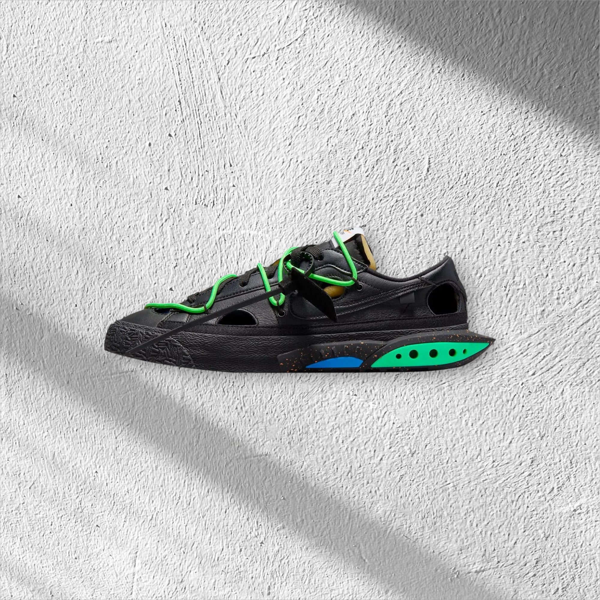 Off-White x Nike Blazer Low "Black/Electro Green'